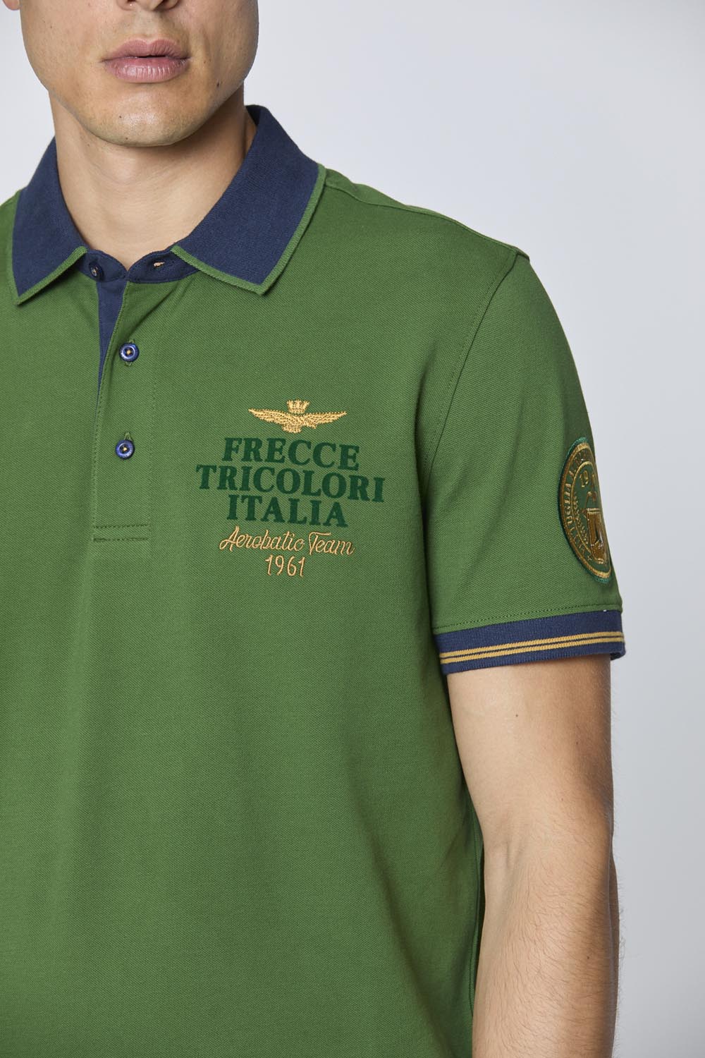 aeronauticamilitare_251po1859p191_39334_frecce-tricolori-polo-shirt-with-patches_4_2
